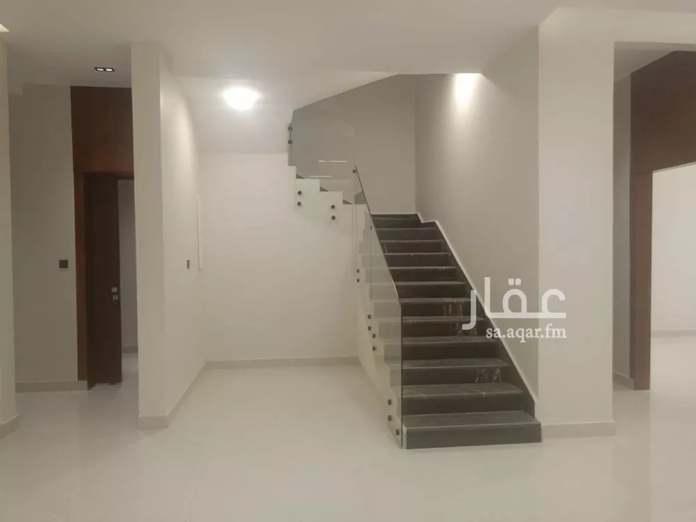 4 bedroom villa in Al Janadriyah, Riyadh 7