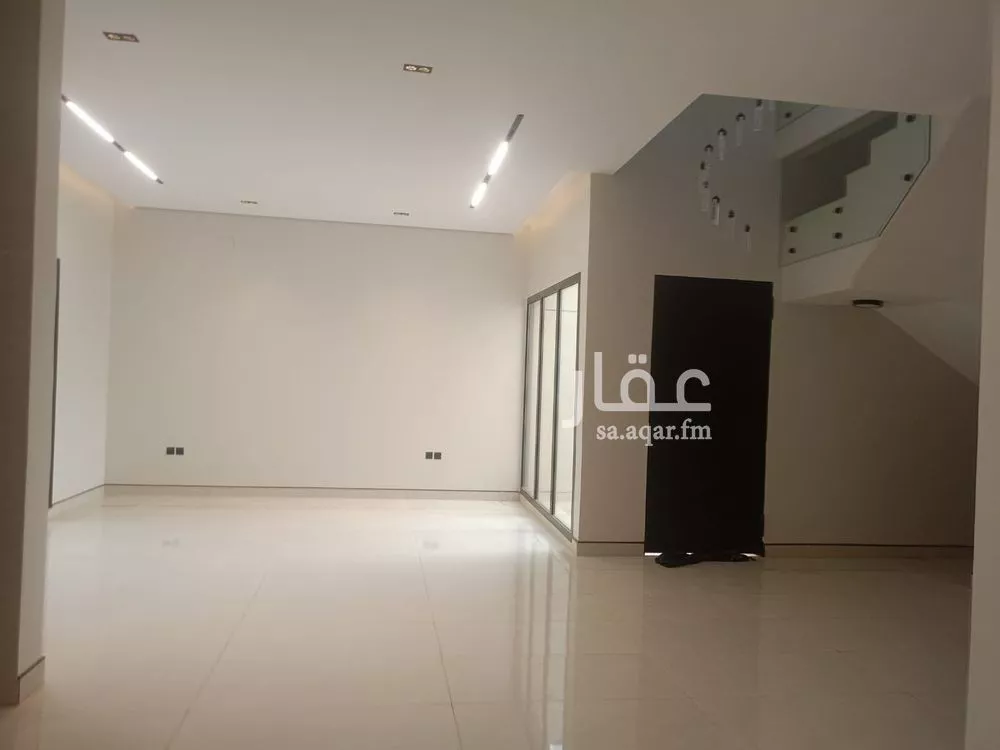 فيلا 7 غرف في الجنادرية 6