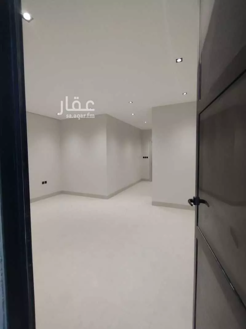 فيلا 4 غرف في الجنادرية 6