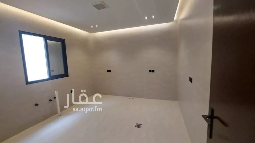 فيلا 5 غرف في بدر 10