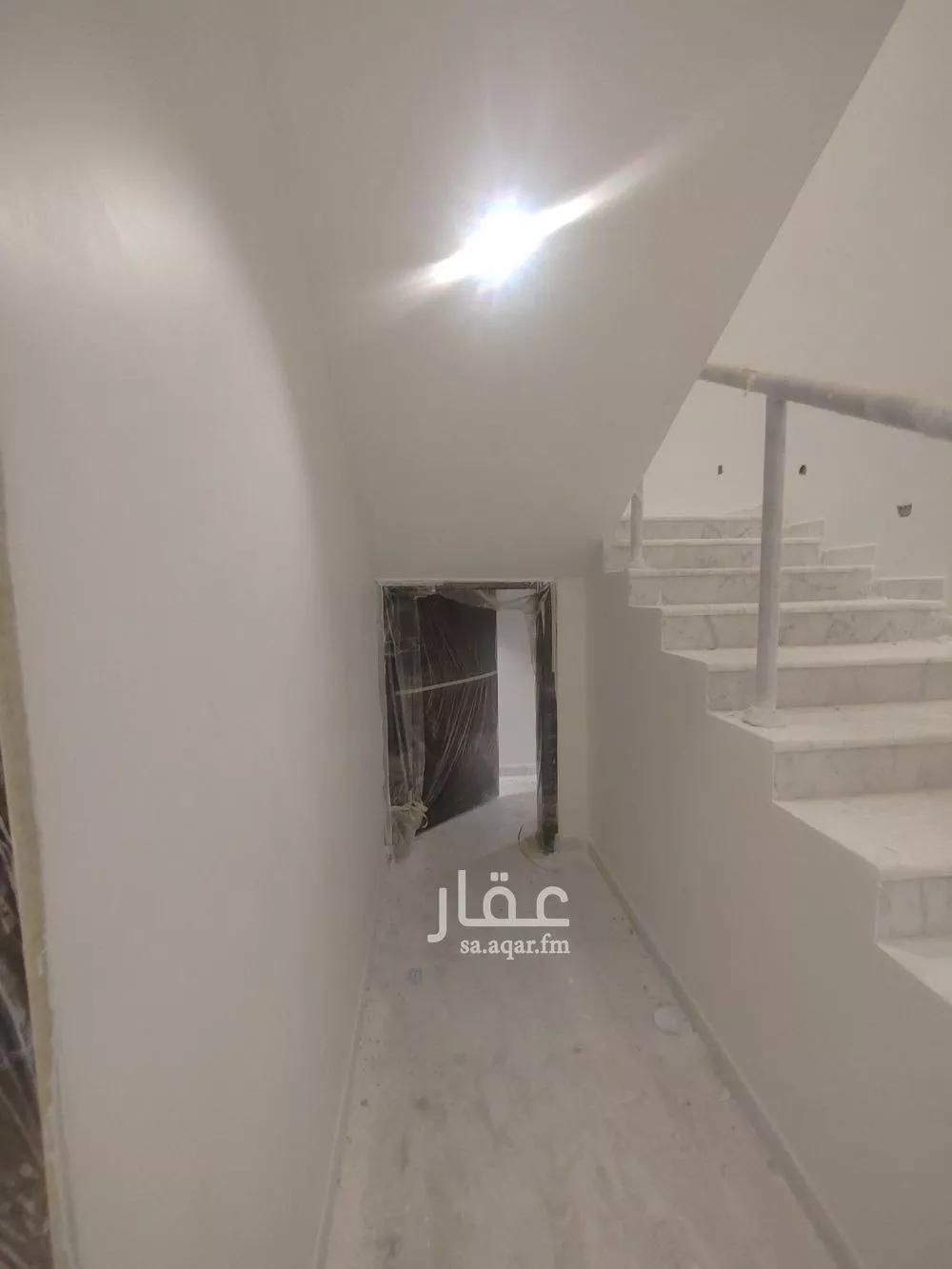 فيلا 5 غرف في الحزم 8