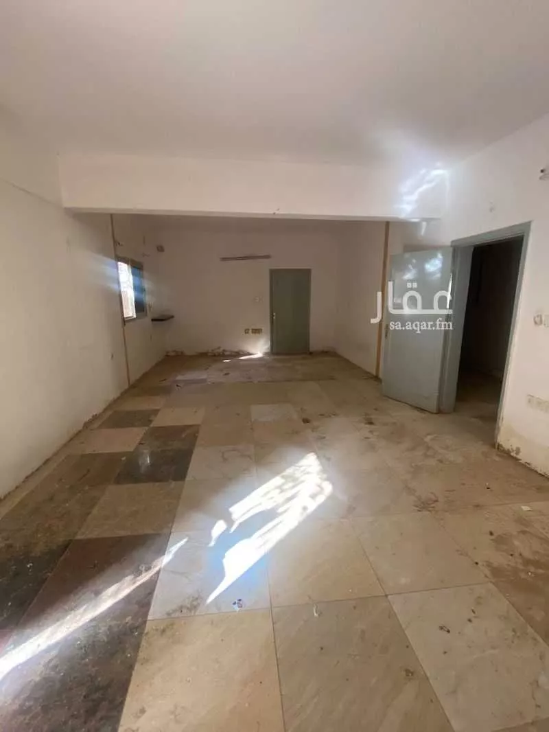 فيلا 5 غرف في الملز 5