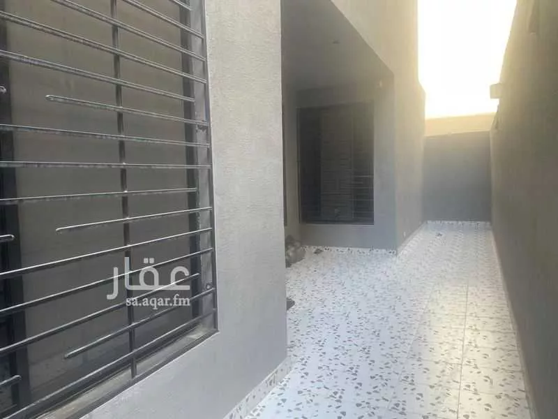 فيلا 4 غرف في الرمال 2