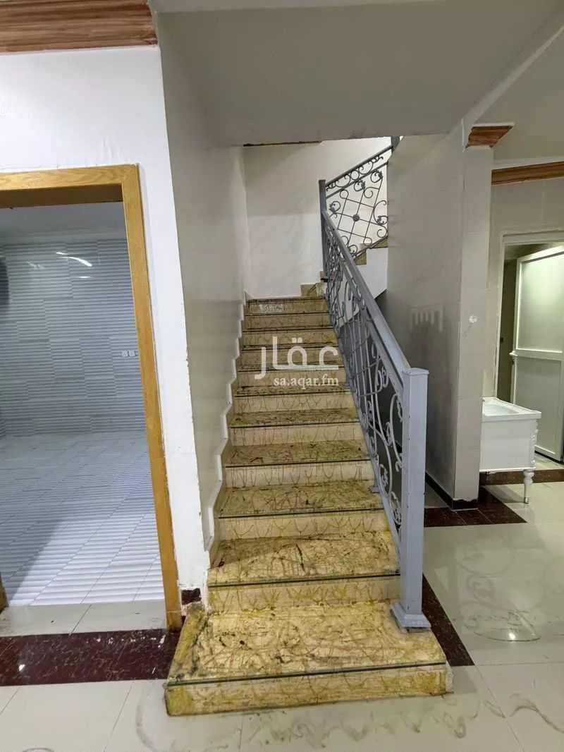 فيلا 7 غرف في الدار البيضاء 23