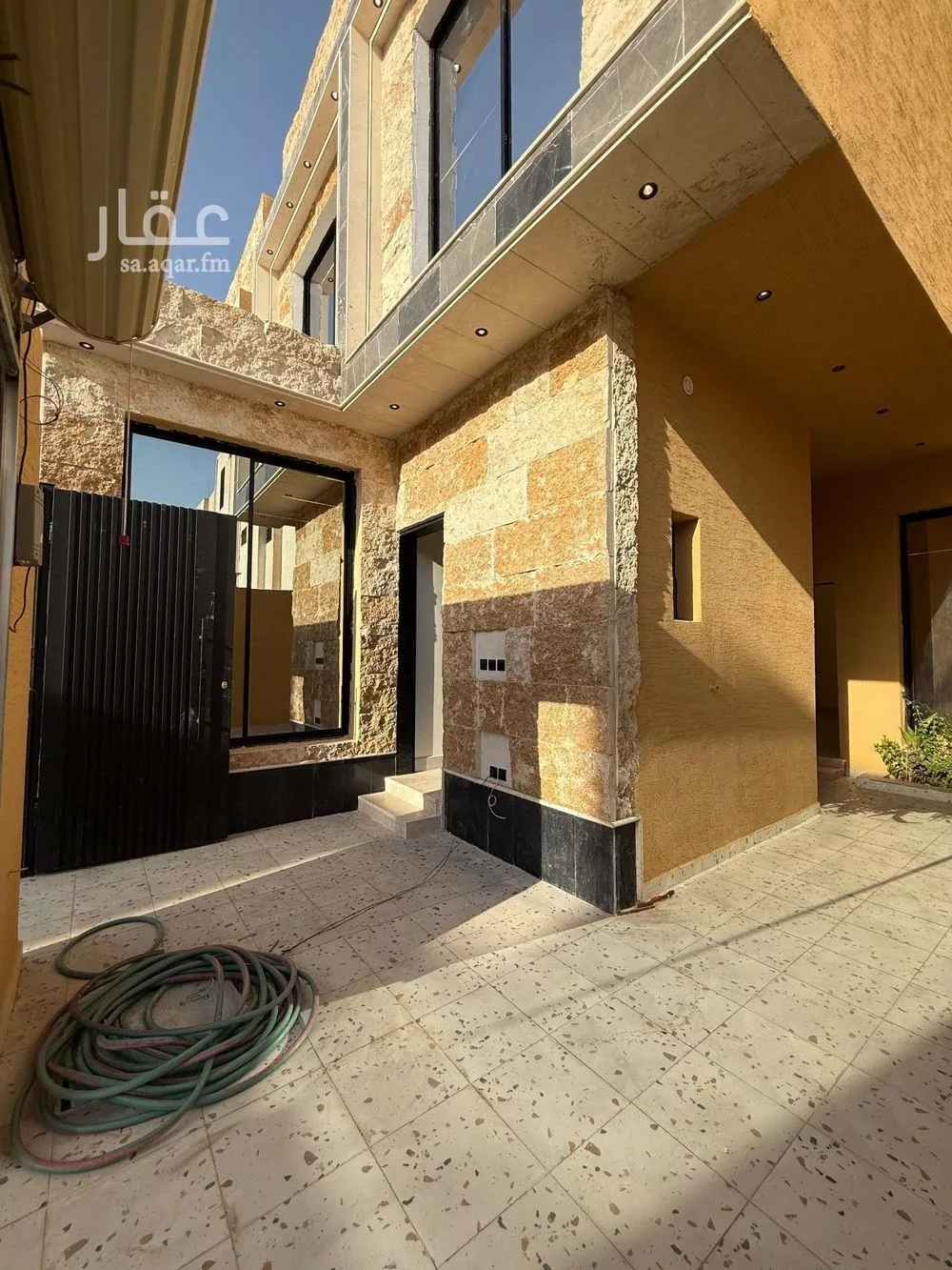 6 bedroom villa in Dhahrat Namar 10