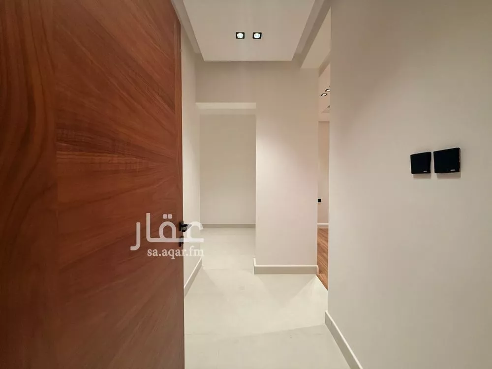 فيلا 3 غرف في الملقا 21