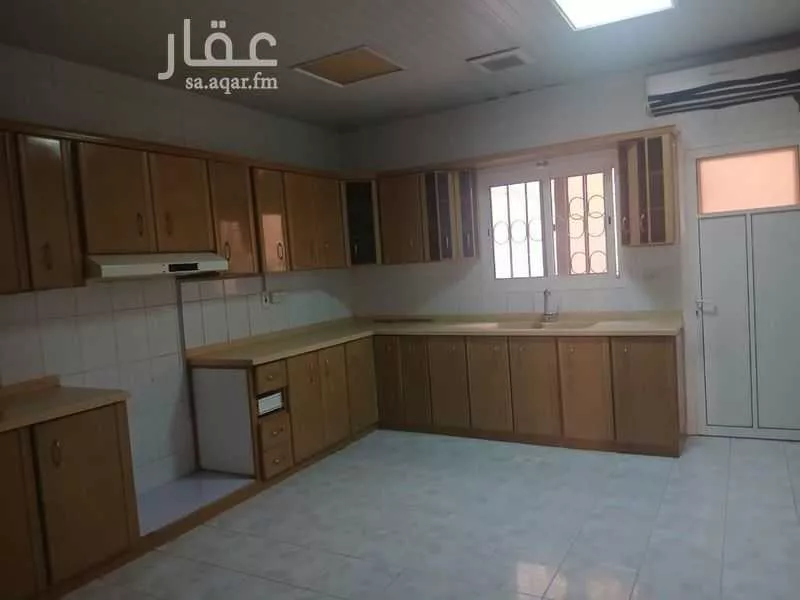 فيلا 6 غرف في المعذر الشمالي 4