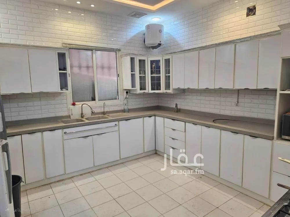 10 bedroom villa in Al Rimal 5