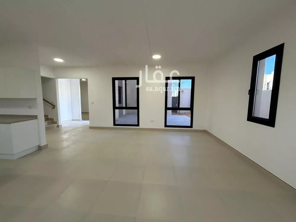 6 bedroom villa in Sidrah 2