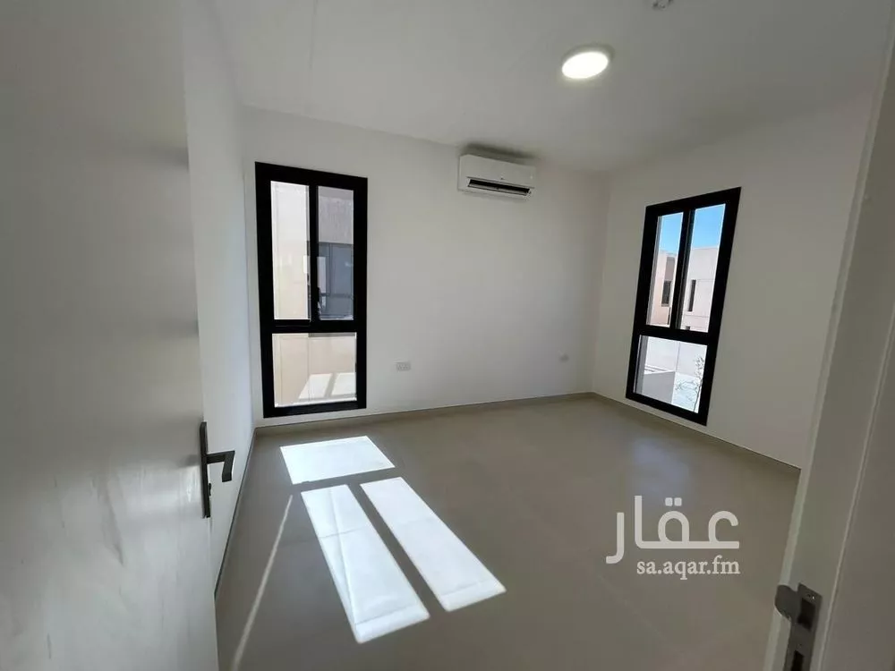 6 bedroom villa in Sidrah 12