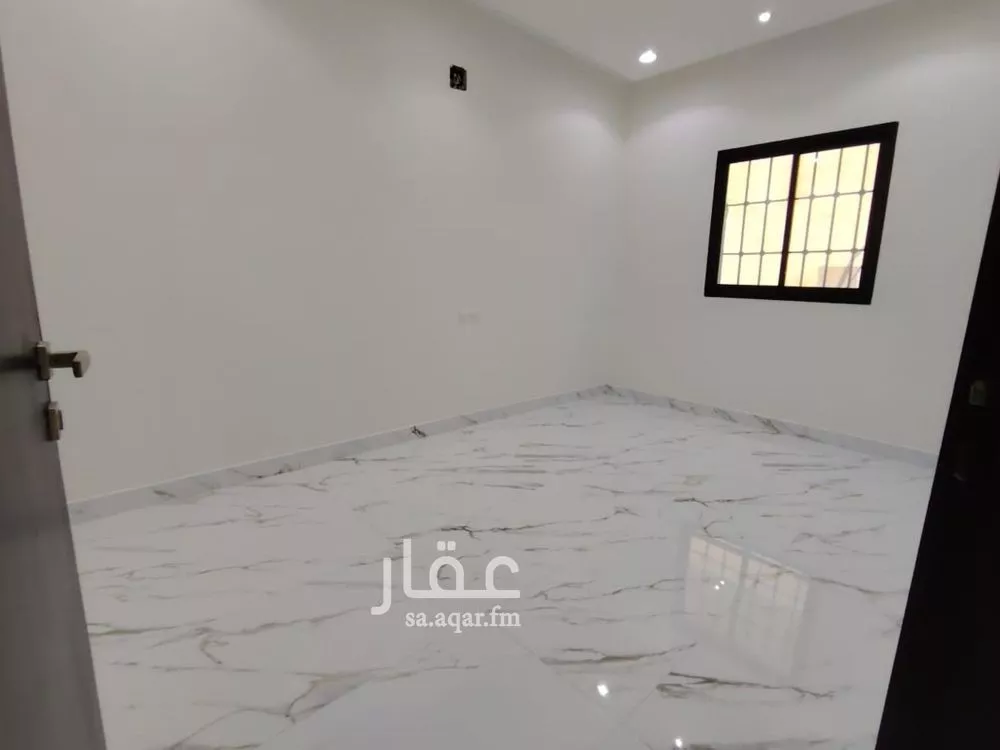 فيلا 5 غرف في العريجاء الغربية 14