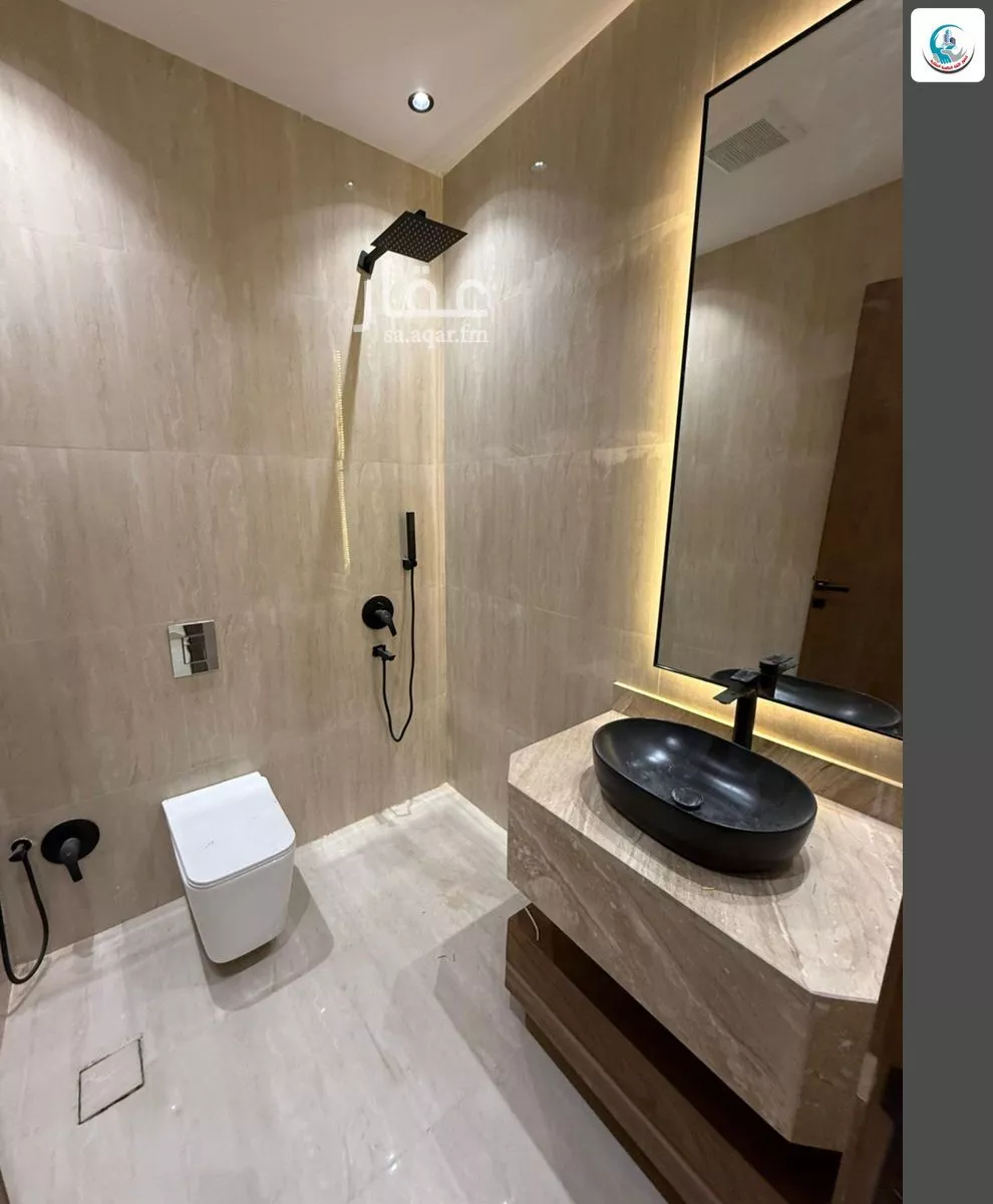 7 bedroom villa in Al Rimal 16