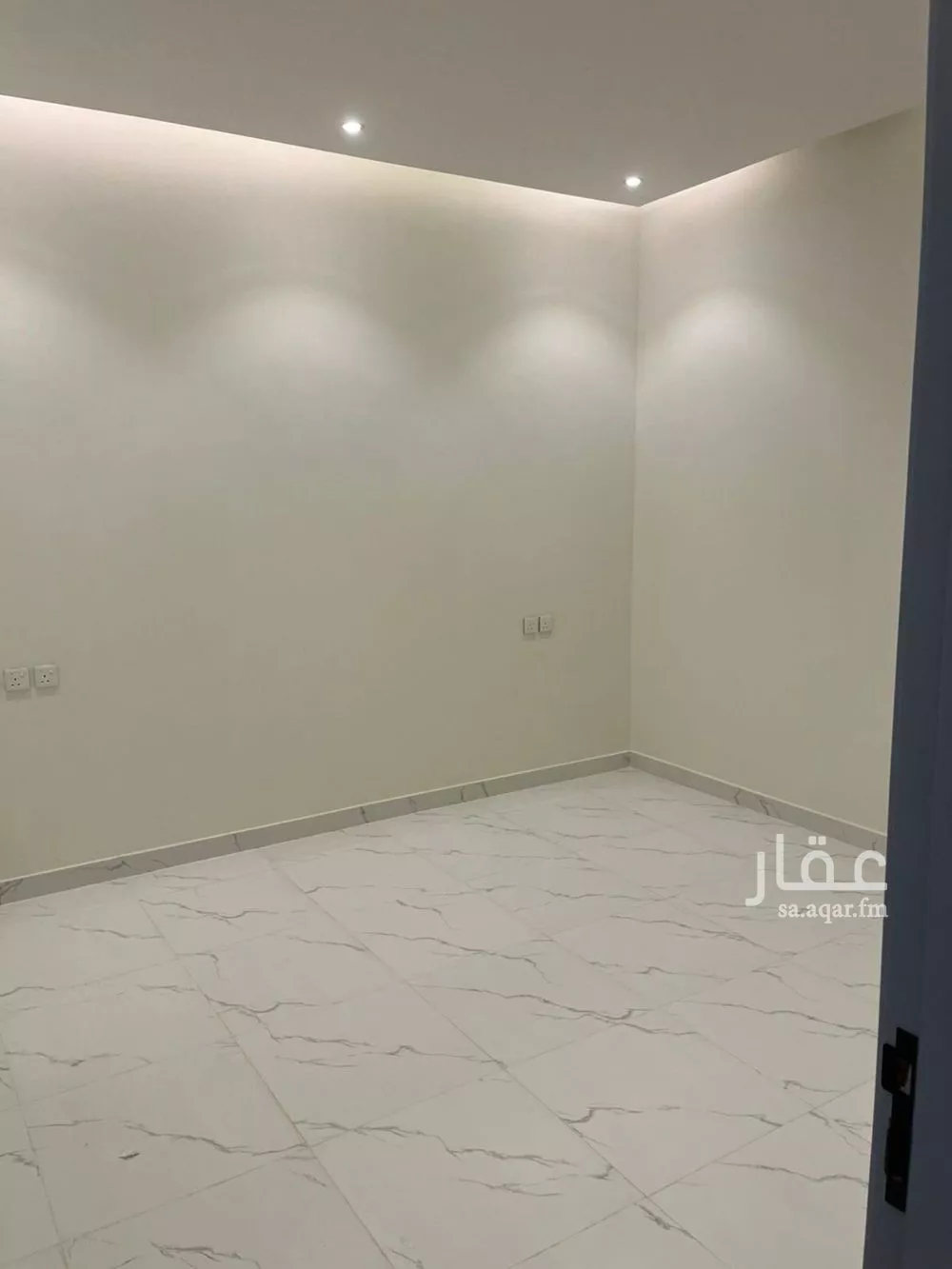 دور 5 غرف في عكاظ 6