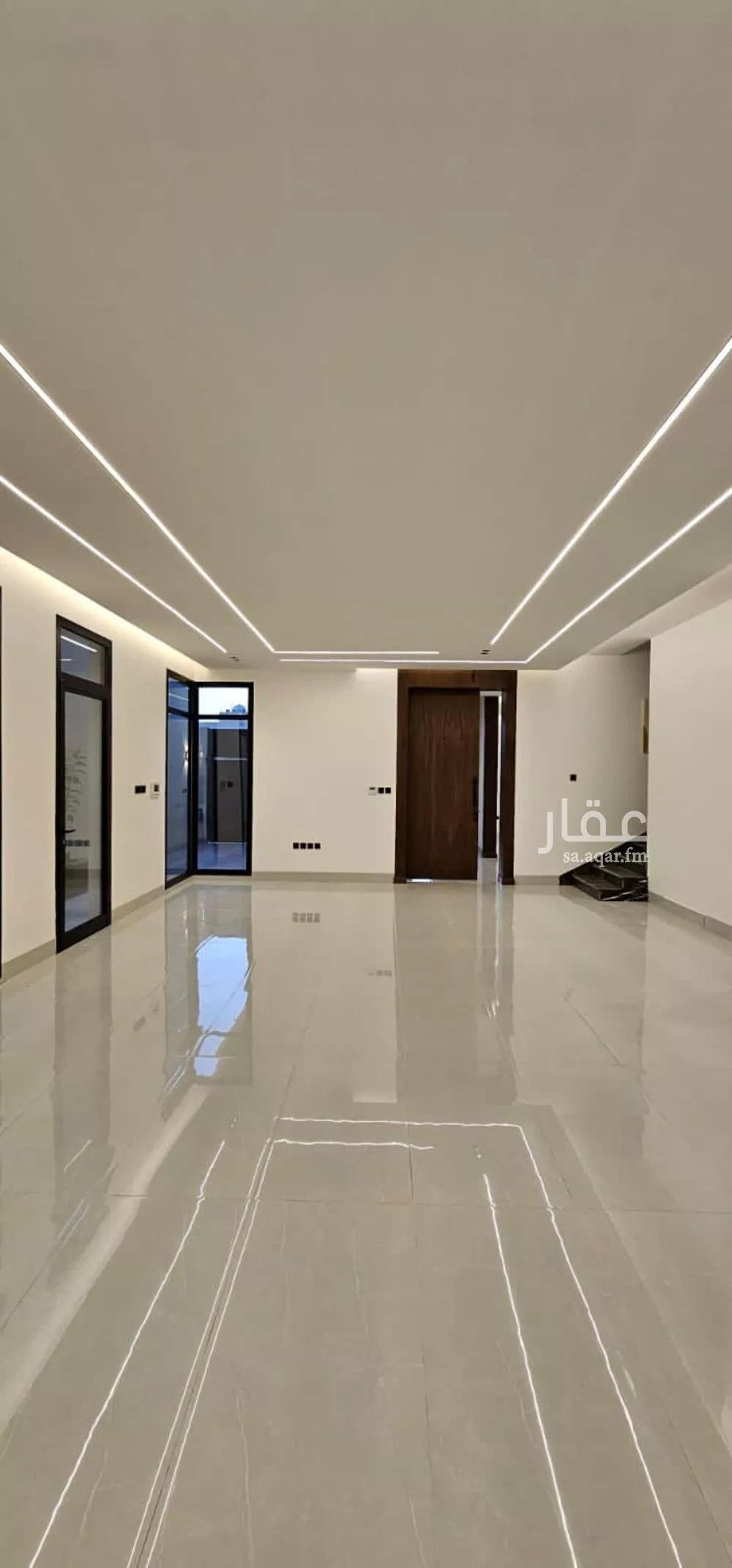 5 bedroom villa in Al Narjis 9