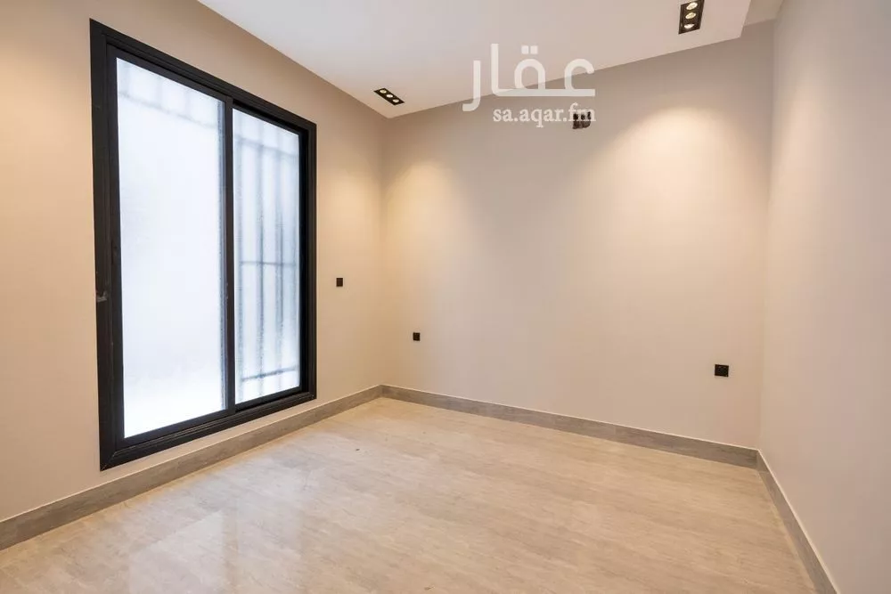 فيلا 5 غرف في الرمال 9