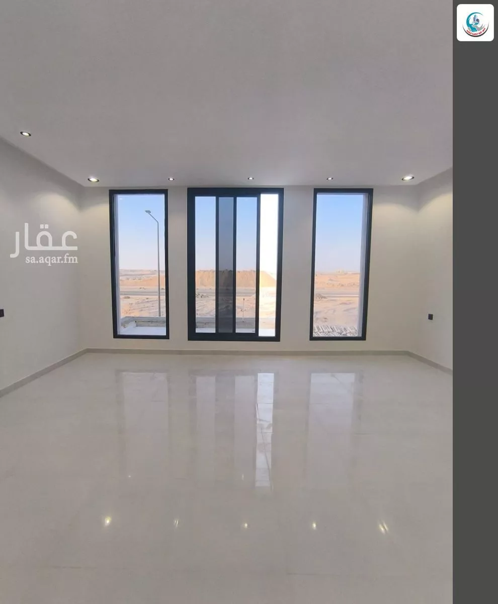 6 bedroom villa in Al Janadriyah 16