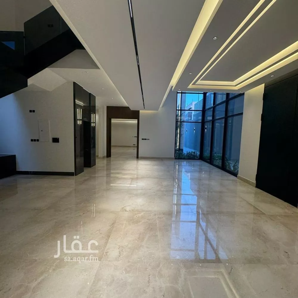 5 bedroom villa in Al Malqa 15