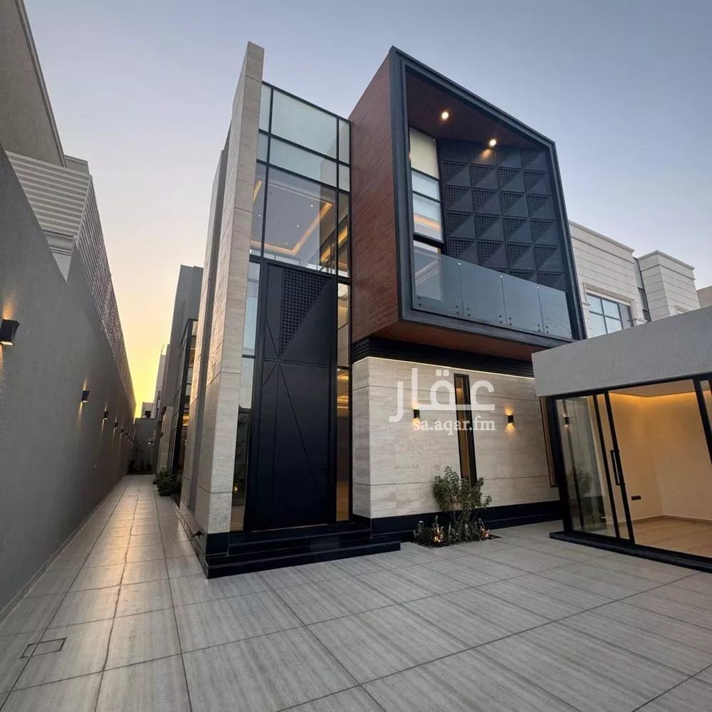 5 bedroom villa in Al Malqa 19