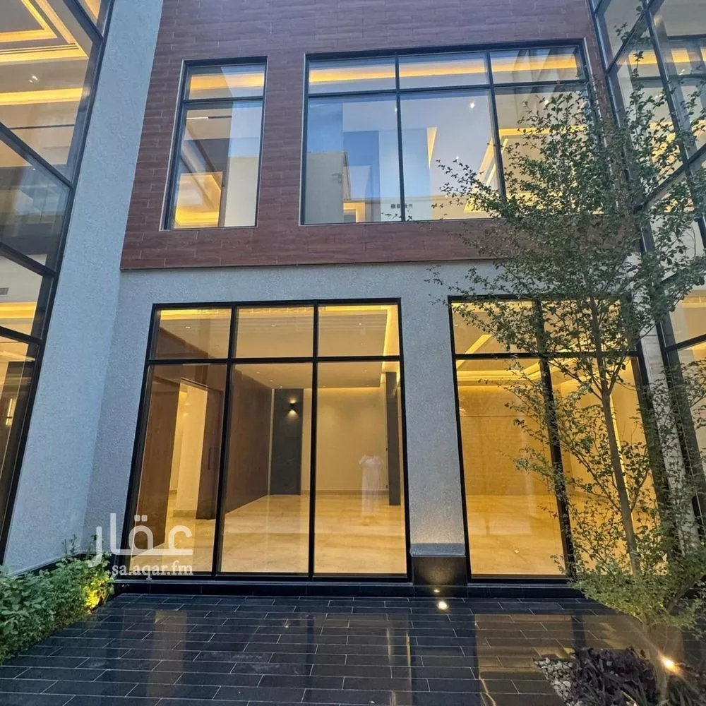 5 bedroom villa in Al Malqa 20