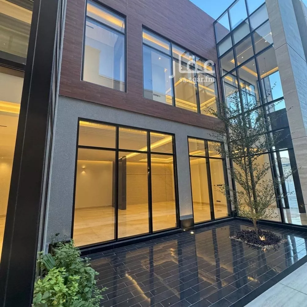 5 bedroom villa in Al Malqa 27