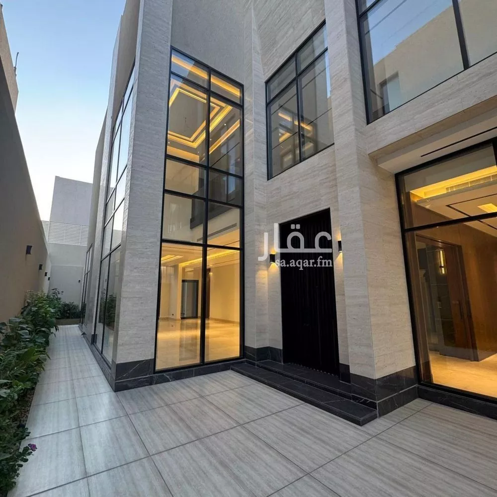 5 bedroom villa in Al Malqa 29