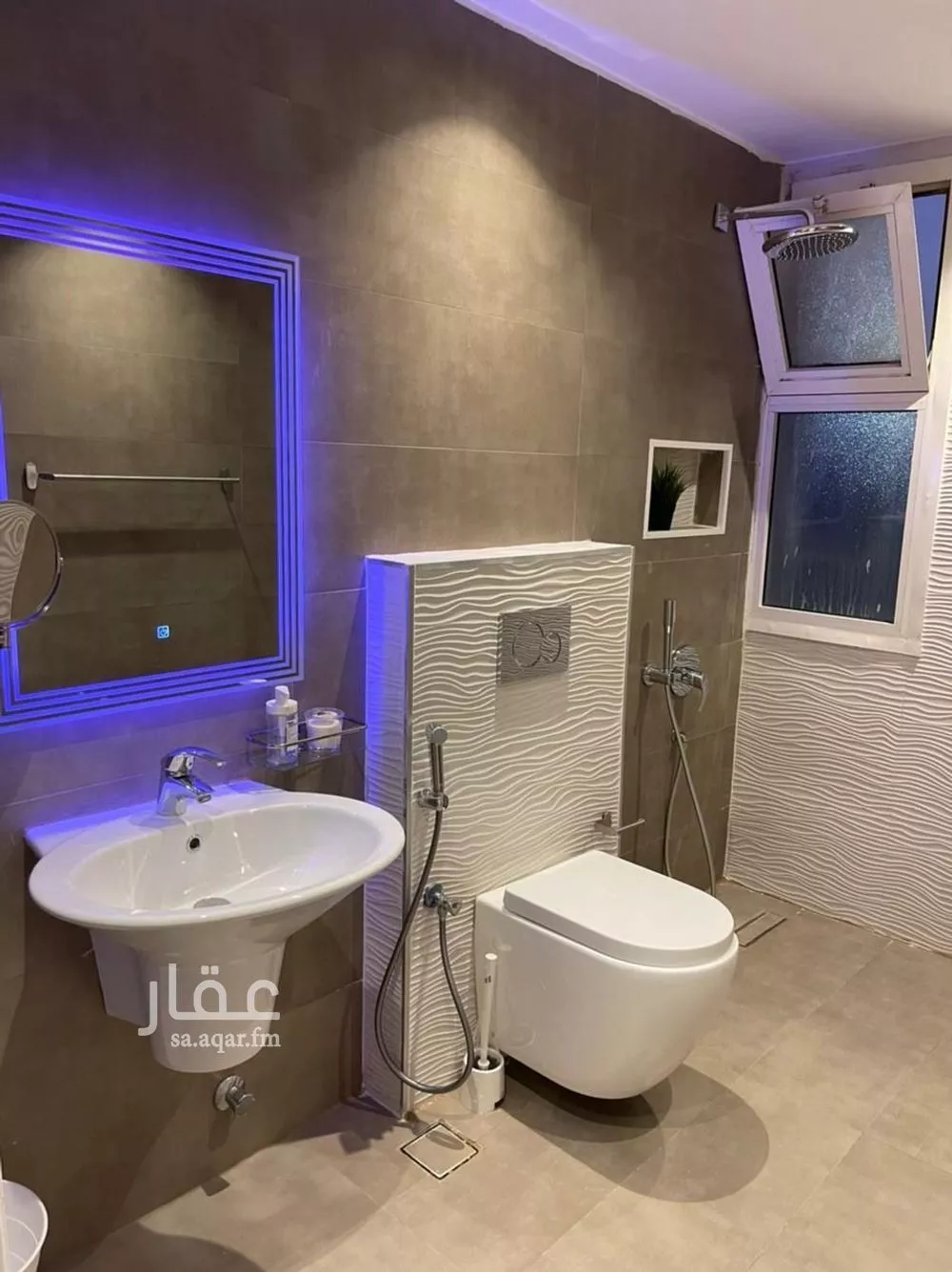 8 bedroom villa in Al Yasmin 21