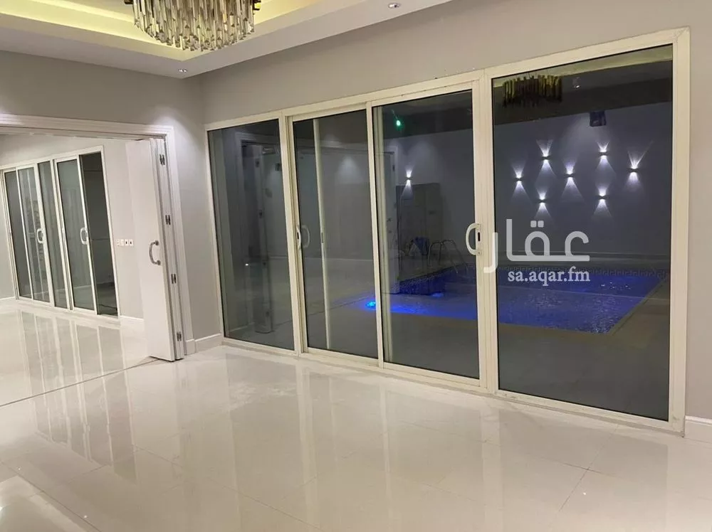 8 bedroom villa in Al Yasmin 5