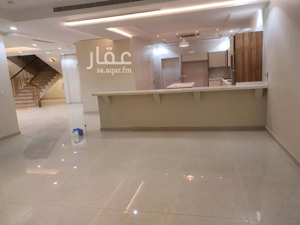 8 bedroom villa in Al Munsiyah 5