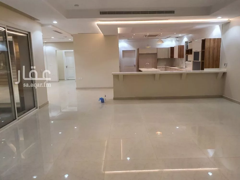 8 bedroom villa in Al Munsiyah 6