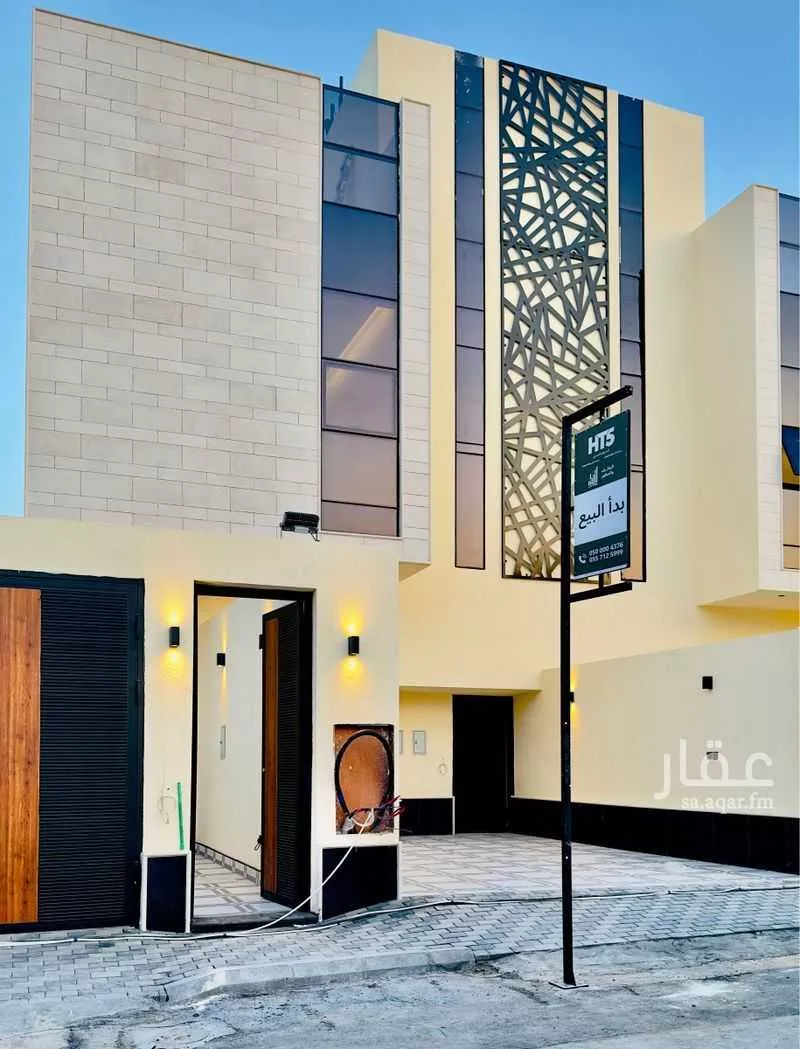 3 bedroom floor in Dhahrat Al Badiah 3