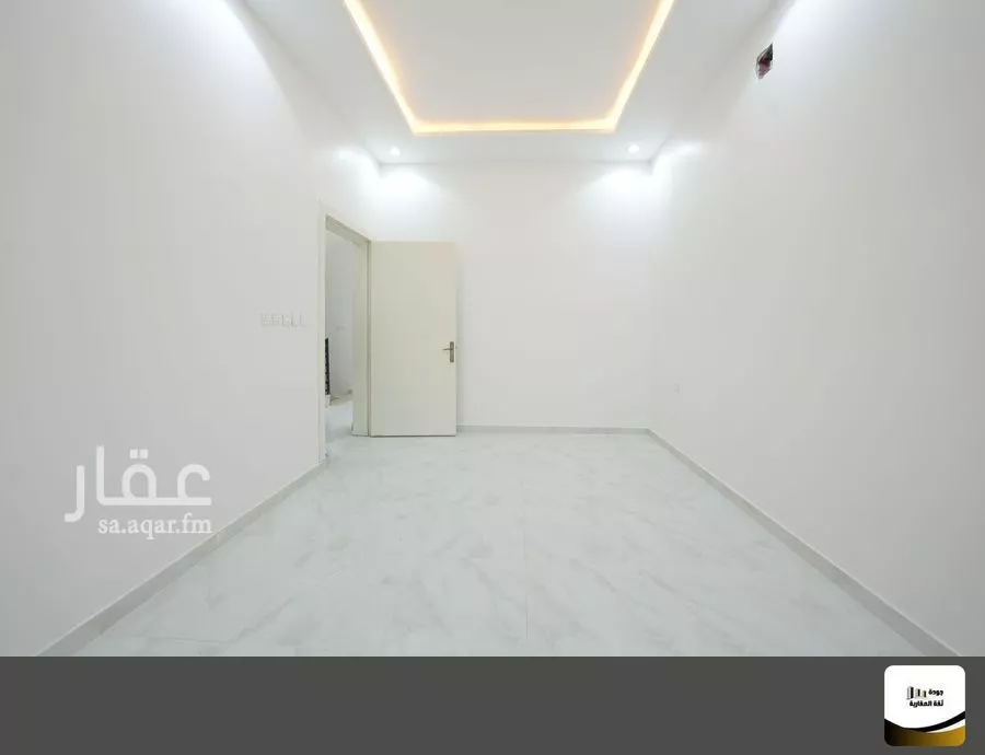 8 bedroom villa in Al Janadriyah 12