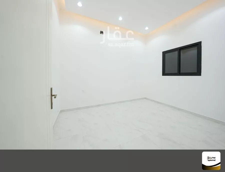8 bedroom villa in Al Janadriyah 14