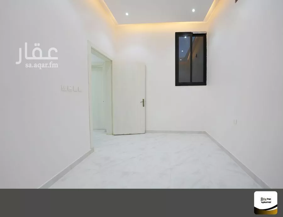 8 bedroom villa in Al Janadriyah 18