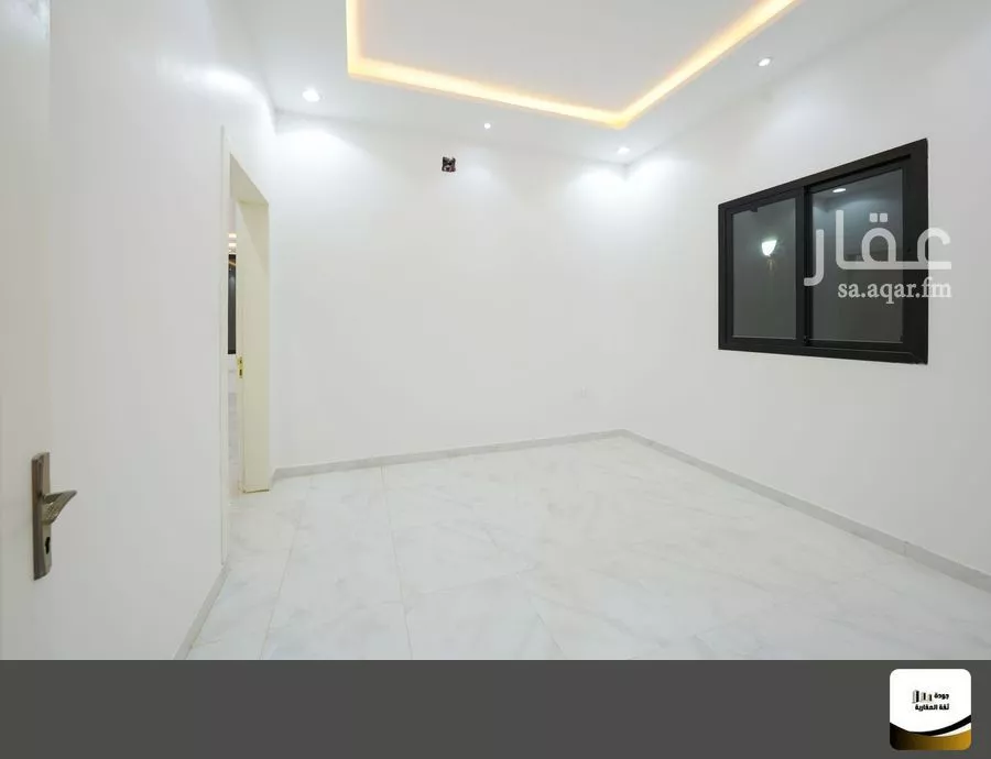 8 bedroom villa in Al Janadriyah 3