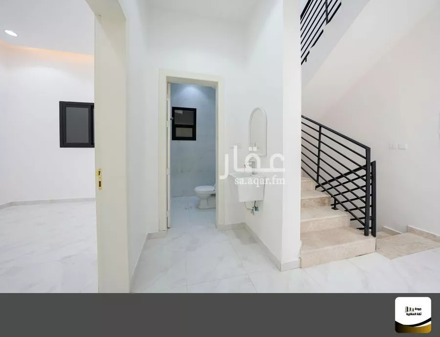 8 bedroom villa in Al Janadriyah 7