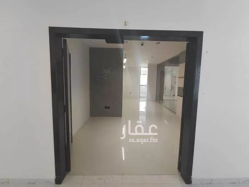 مكتب 12150 م² في الصحافة 2