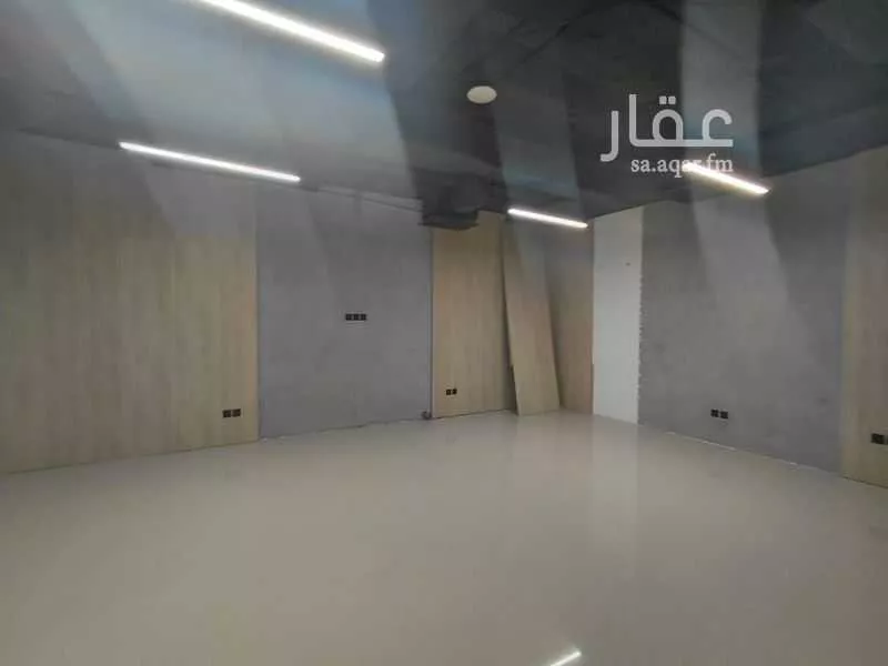 مكتب 12150 م² في الصحافة 6