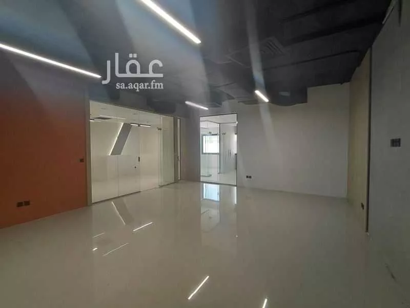 مكتب 12150 م² في الصحافة 10