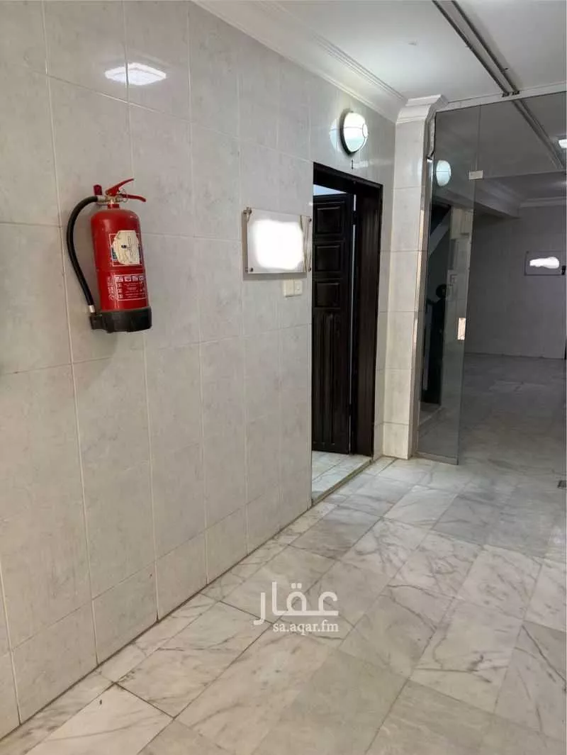 مكتب 645 م² في الازدهار 7