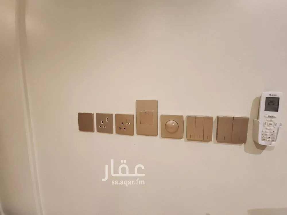 فيلا 5 غرف في الزهرة 13