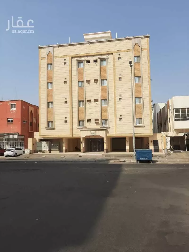 3 bedroom apartment in Al Rabwa 3
