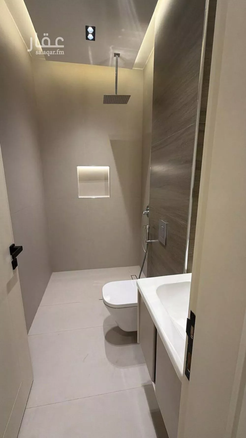 6 bedroom apartment in Al Nahda 5