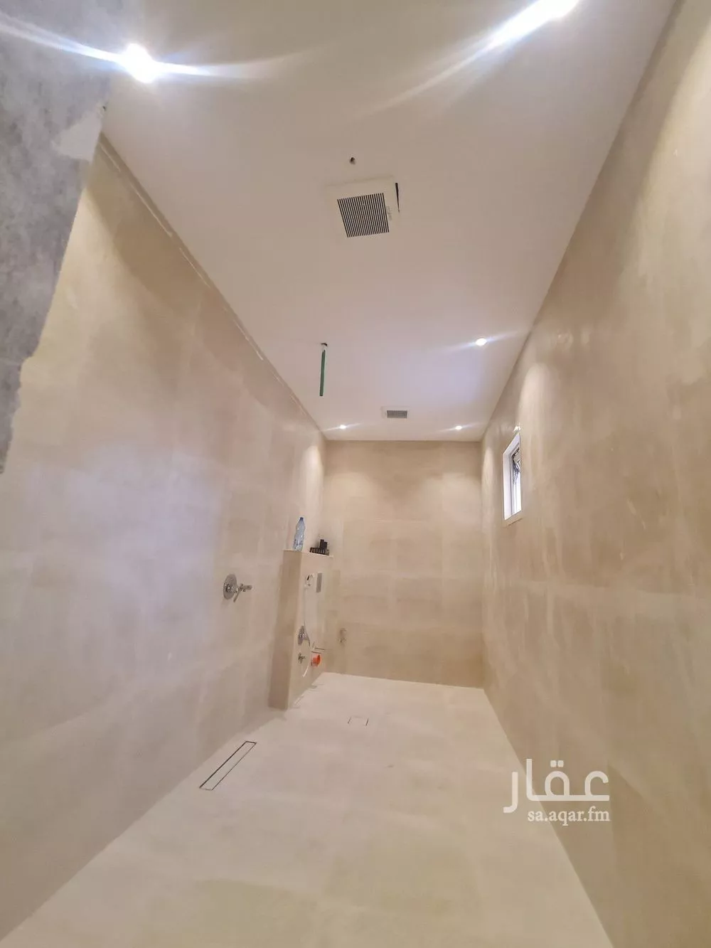 4 bedroom villa in Al Malqa 13