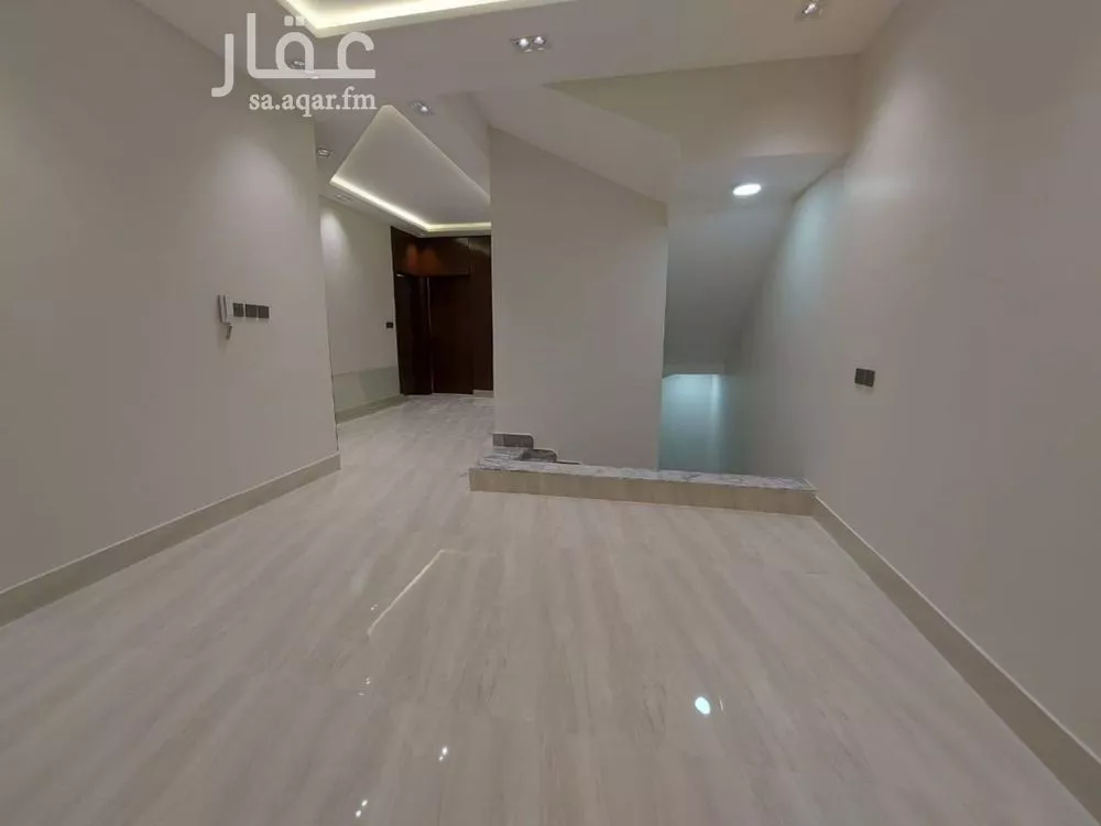 فيلا 5 غرف في الرمال 5