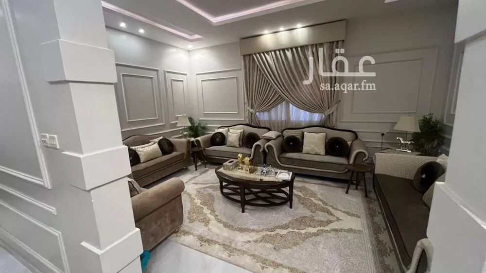فيلا 5 غرف في العارض 2