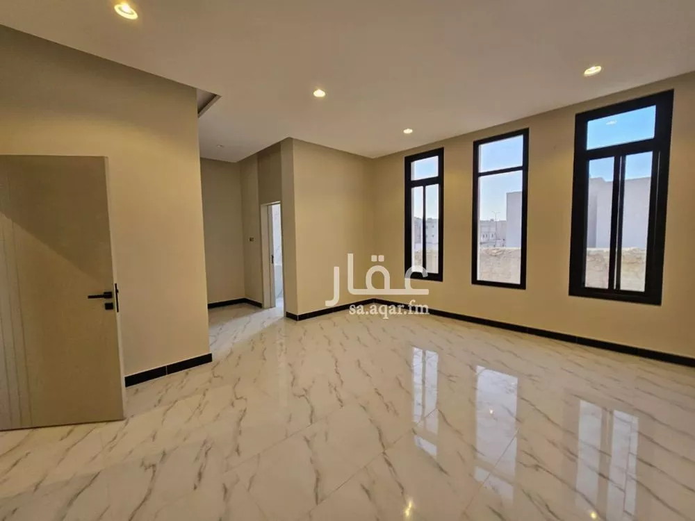 فيلا 5 غرف في ظهرة لبن 3