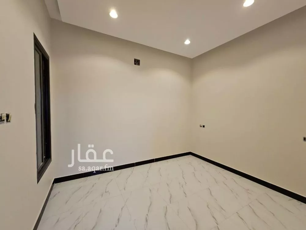 فيلا 5 غرف في ظهرة لبن 10