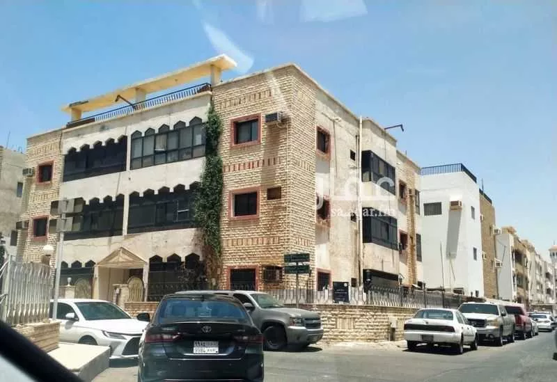 546 sqm building in Mishrifah 5