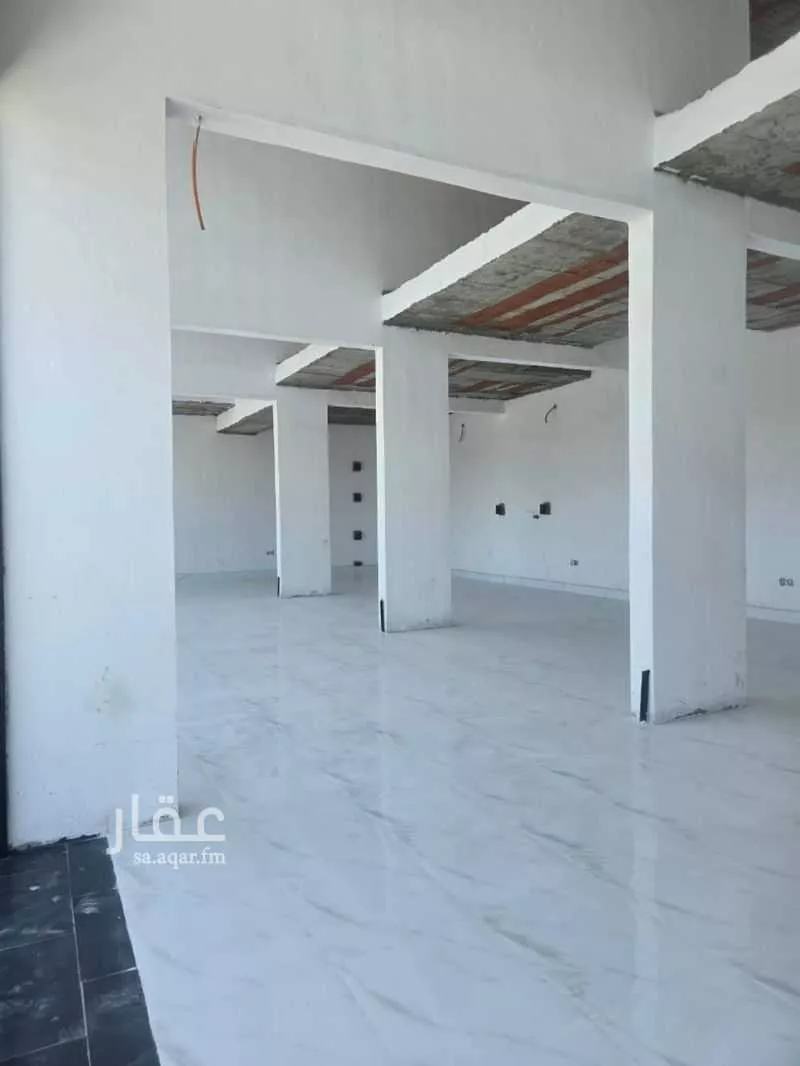 600 sqm shop in Al Hamdaniyah 2