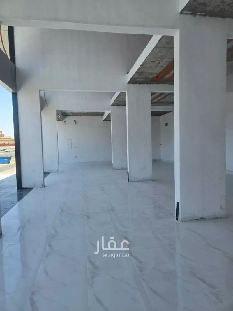 600 sqm shop in Al Hamdaniyah 4